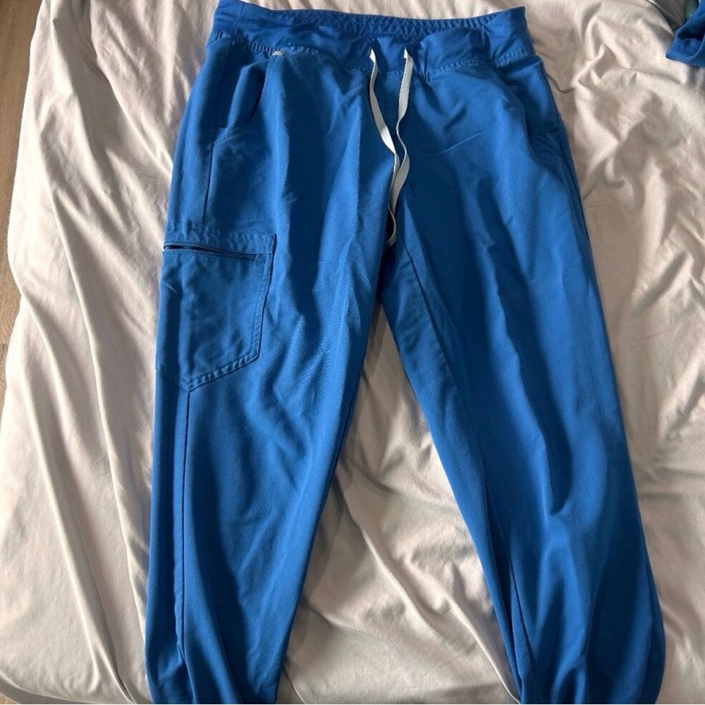 Scrub pants